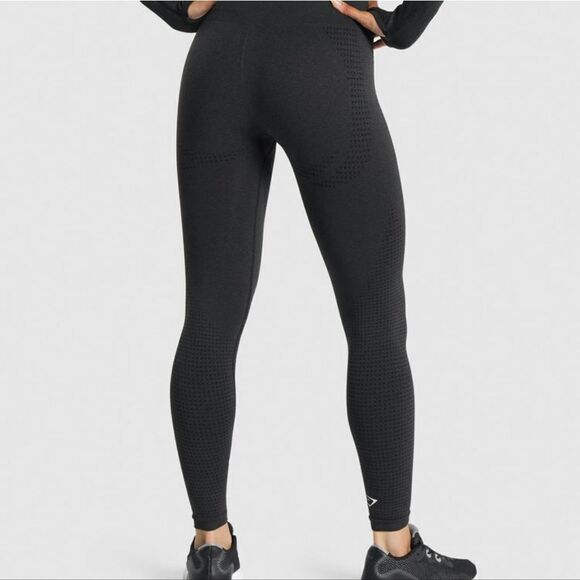 GYMSHARK VITAL SEAMLESS 2.0 LEGGINGS Size Black NWT IN PKG - Picture 2 of 9